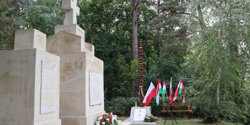 Grób Eduarda Nyáryego, węgierskiego bohatera walczącego po stronie Polaków w Powstaniu Styczniowym